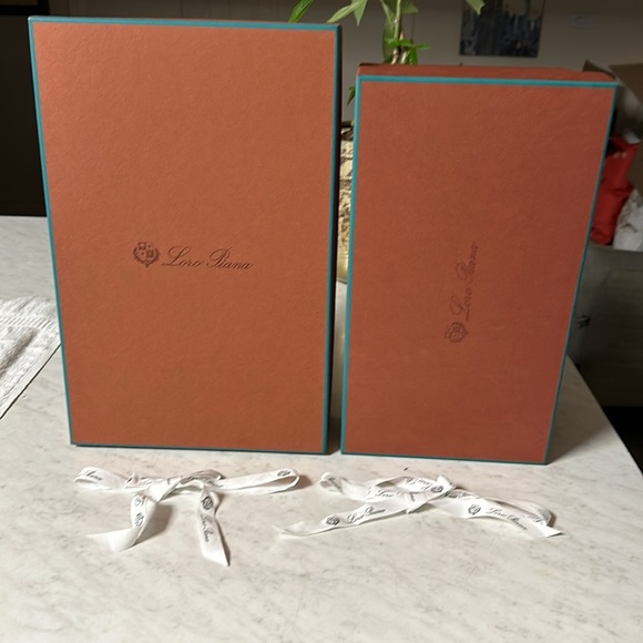 Loro piana 2 empty boxes , different sizes box 1 15by 10 inches. - Picture 2 of 12